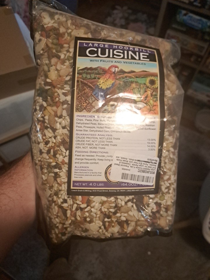 large hookbill cuisine 4 lbs