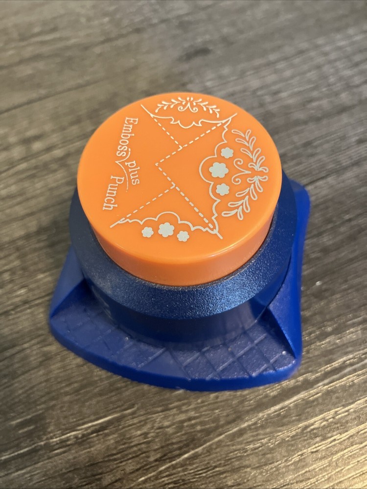 Fiskars Corner Combo Emboss & Punch Laurel - 3 Styles Paper Punch