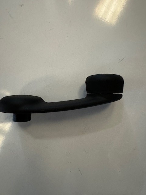 A18-43563-000 FREIGHTLINER HANDLE-WINDOW REGULATOR