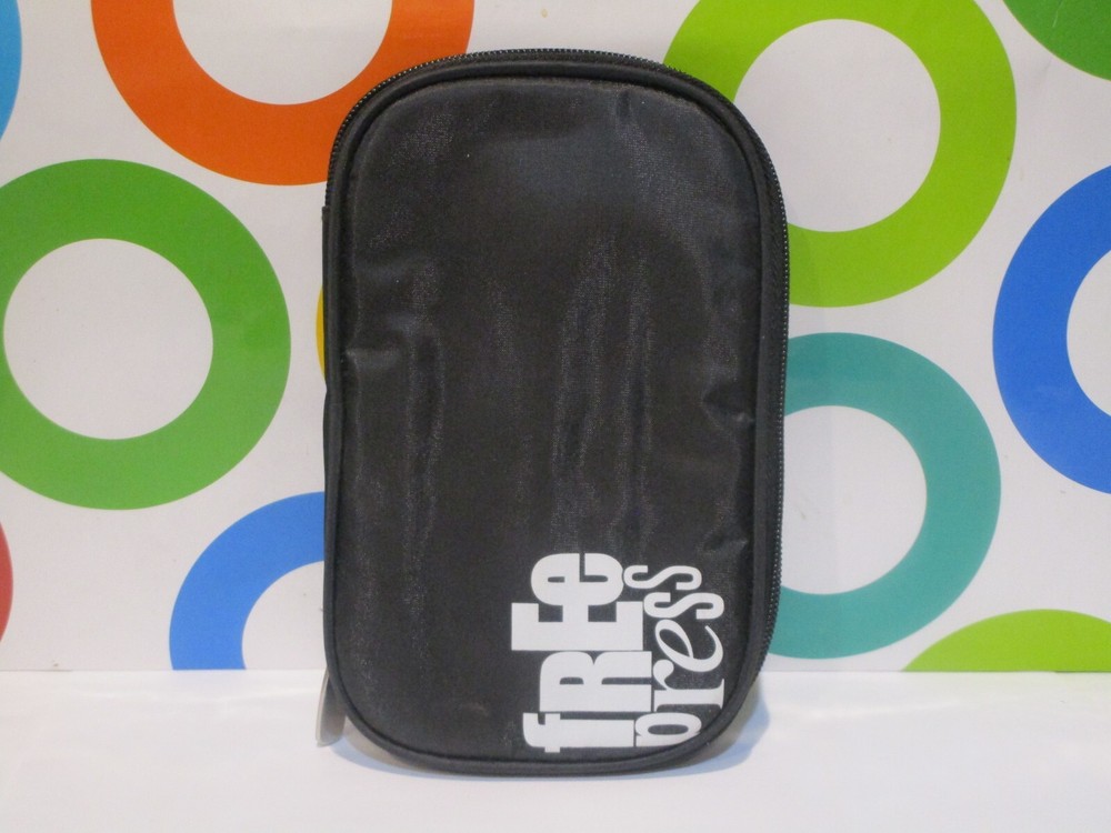 FREE PRESS ~ MAKEUP BRUSH SET ~ WITH POUCH