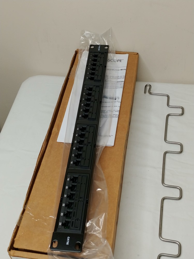 COMMSCOPE CPP-5E-DM-1U-24 CAT 5E 24-PORT PATCH PANEL NEW OPEN