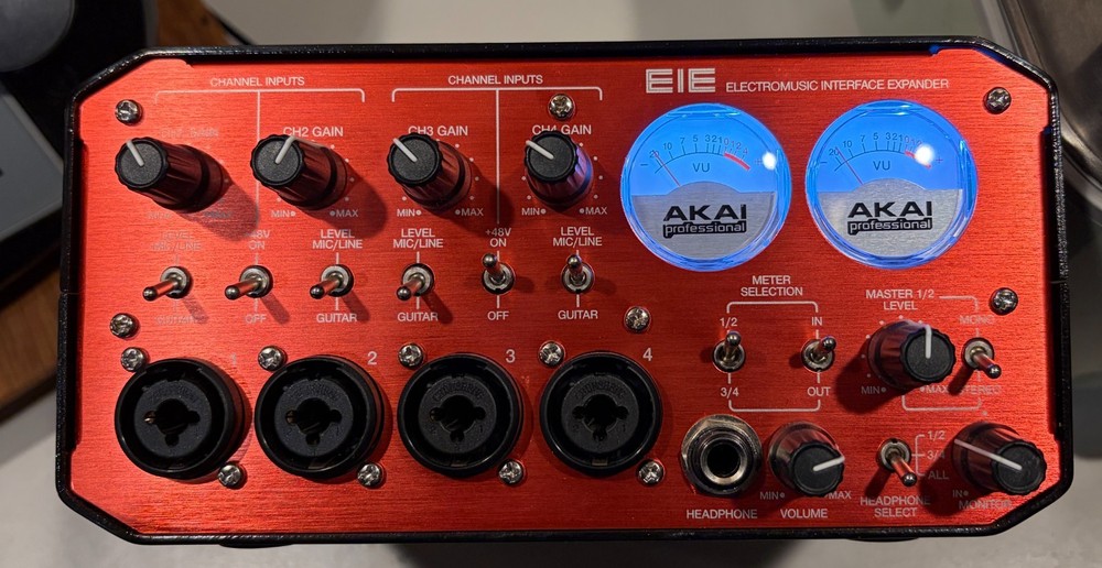 AKAI Professional EIE Pro Electromusic Interface Expander A102