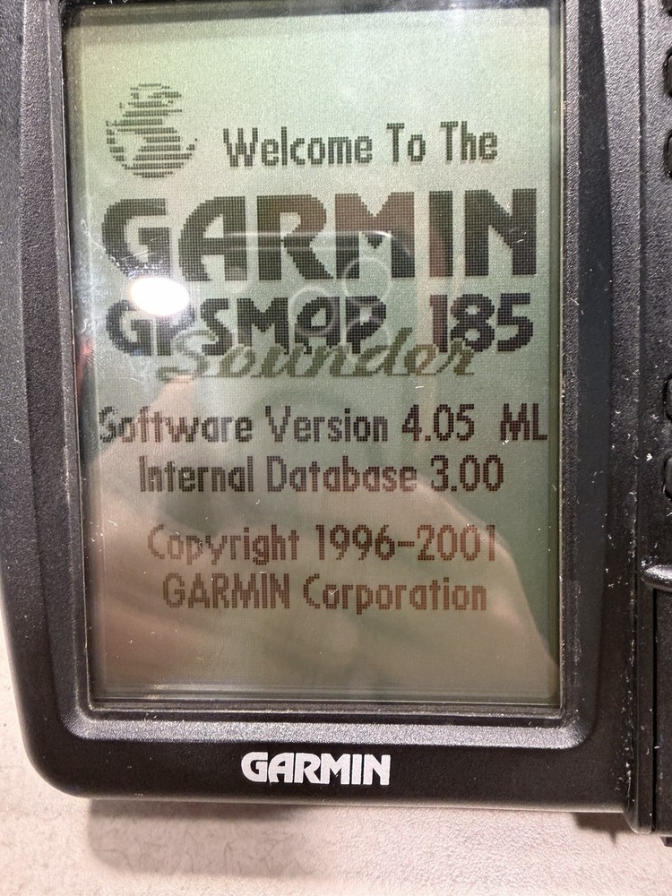 Boat Garmin GPS Map 185 sounder fish finder GPS chart plotter GPSmap- Working