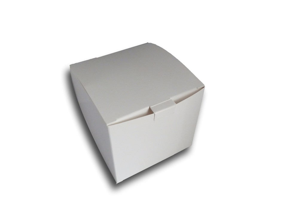 2 SMALL EASTER EGG WHITE BOXES, EASTER HAMPER MUG, CANDLE, GIFTS ETC