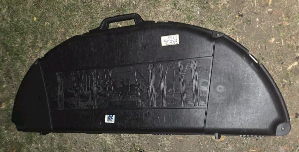 Compact Archery Bow Case (black) Deer Scene