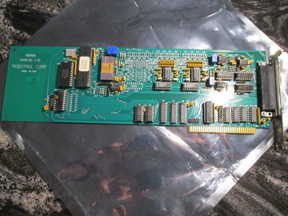 Robotrol 2020301 rev A  Analog I/O Controller ADA 88 PC board