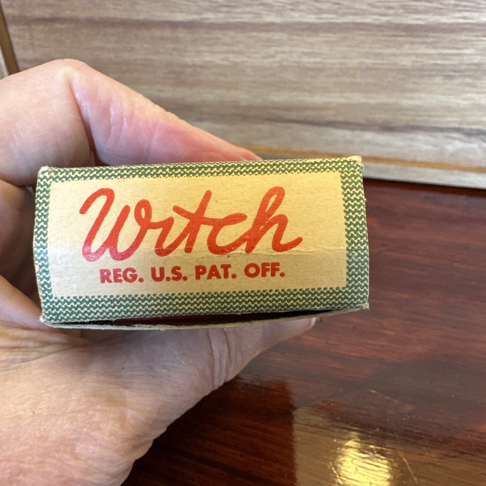 VTG Witch Automatic Needle Threader Made In USA In Original Box
