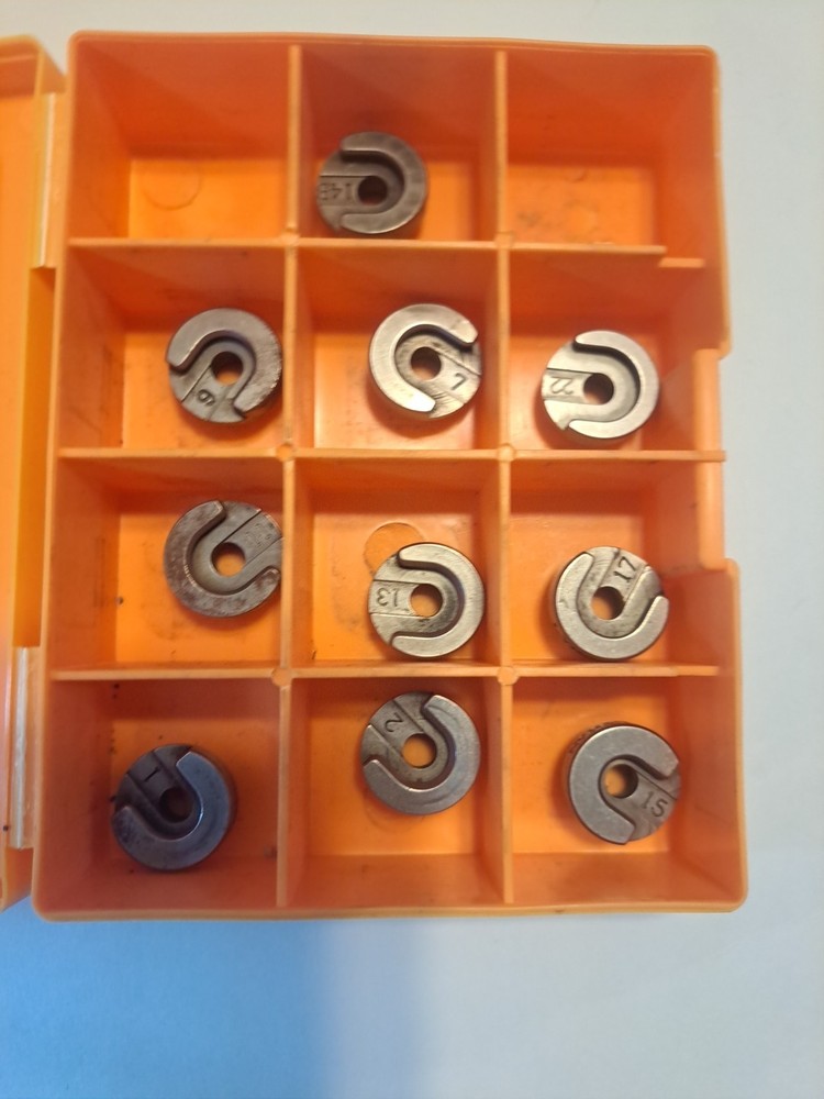 Lyman SHELLHOLDER SET 10-pc for Multiple Calibers Reloading #7712110 Reload Ammo
