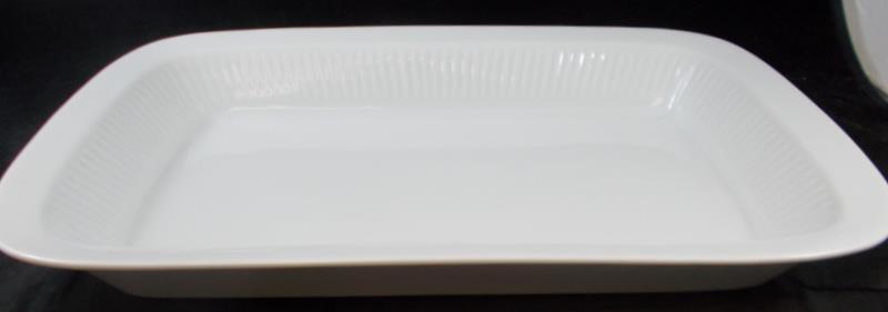 Dansk Fluted White Cafe 14 Inch Rectangular Baker