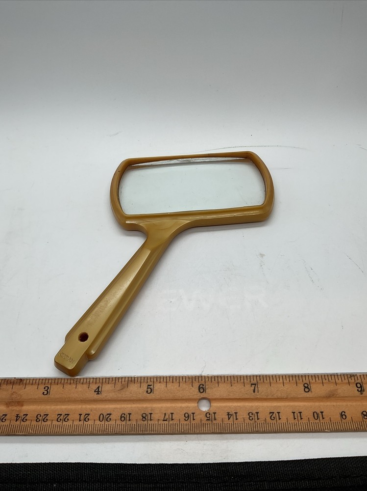 Optics Pearl - Vintage Rectangular Handheld Magnifying Glass - Tan