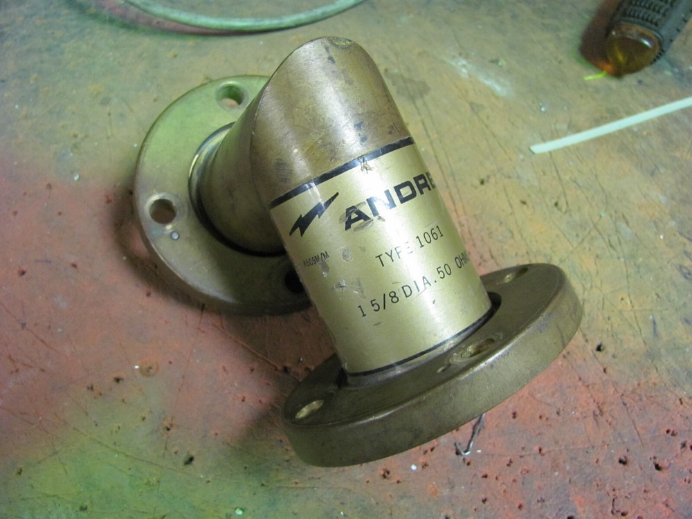 ANDREW  BRASS COPPER 90 DEGREE ELBOW 1 5/8 D CONNECTOR TYPE 1061 50 OHMS