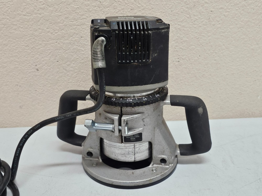 Porter Cable 75182 3-1/4HP Variable Speed Router w/75361 Router Base