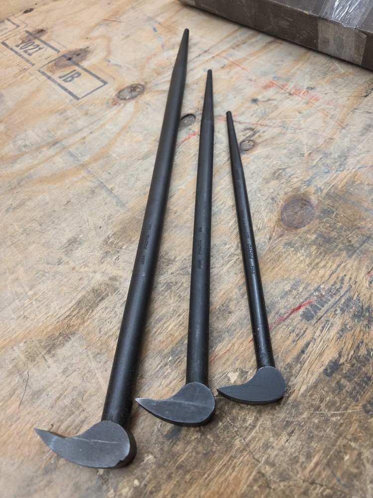 3 Piece Rolling Head Pry Bar Set