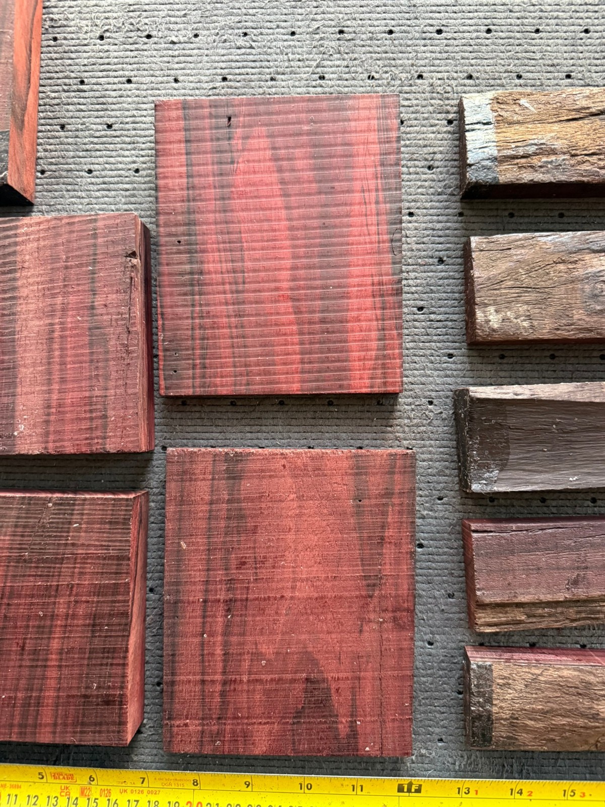 Bois de Rose 6 pounds box #20