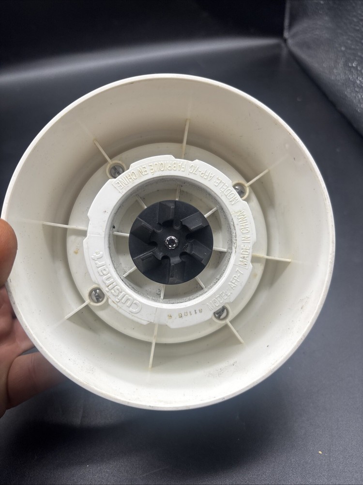 Cuisinart AFP-7 Food Processor Replacement Part GEAR SPINDLE BASE
