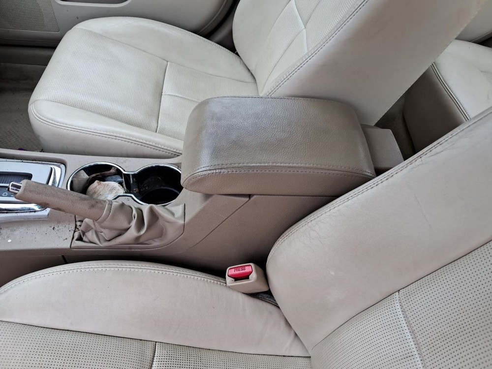 MKZ       2007 Glove Box 4757725