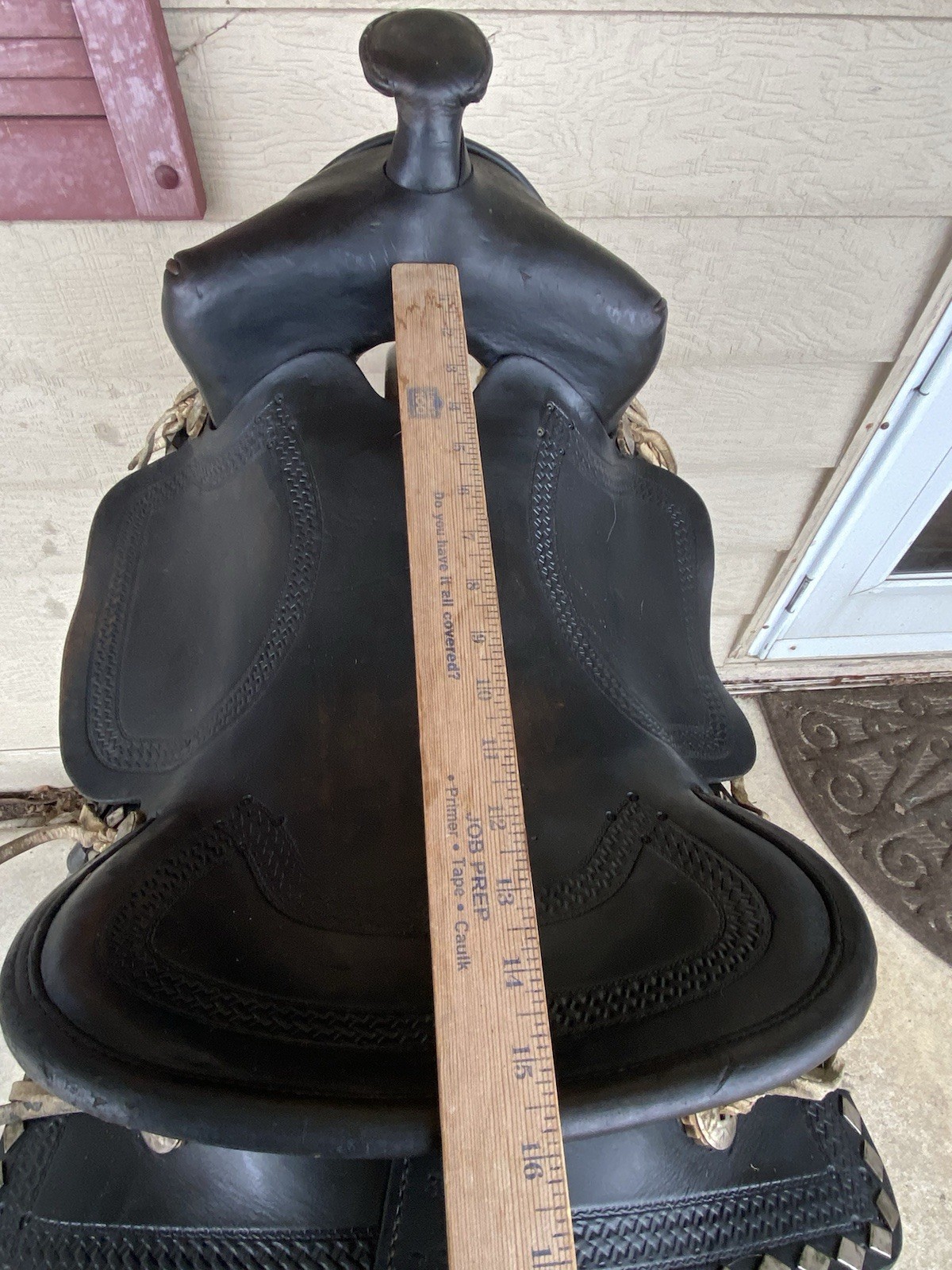 Vintage/Antique 15.5" Simco Western saddle w/silver diamonds, tapaderos