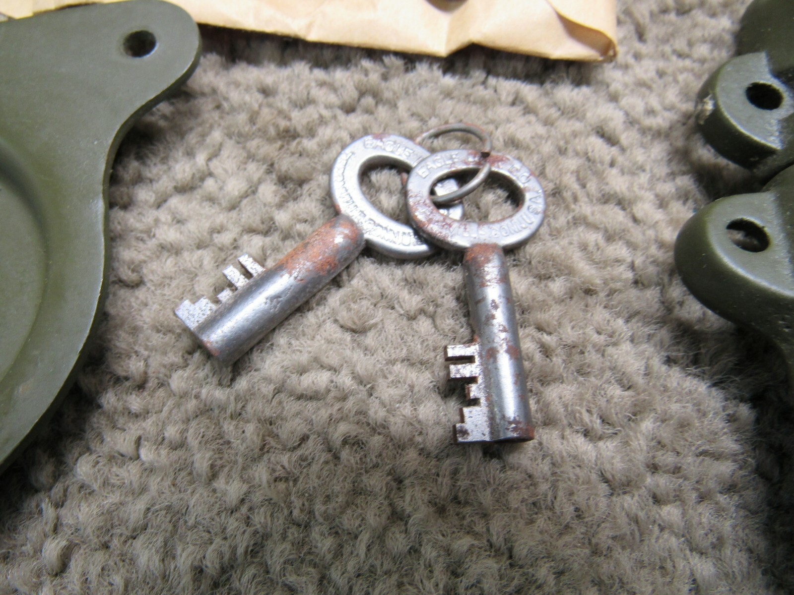WW2 US Military Trunk Footlocker Lock W/ All Hardware 1943 Eagle Lock Co Conn