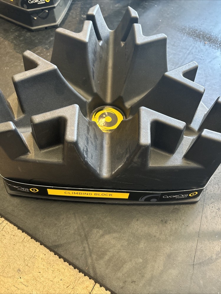 CycleOps Riser Leveling Block 9701 Bicycle Training Road / Mountain Stand