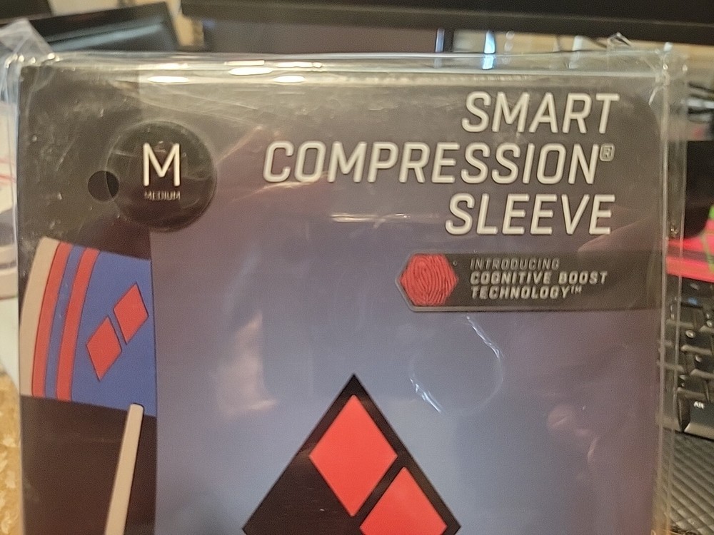 M eSmartr Smart Compression Forearm Sleeve Cognitive Boost Technology Gaming.