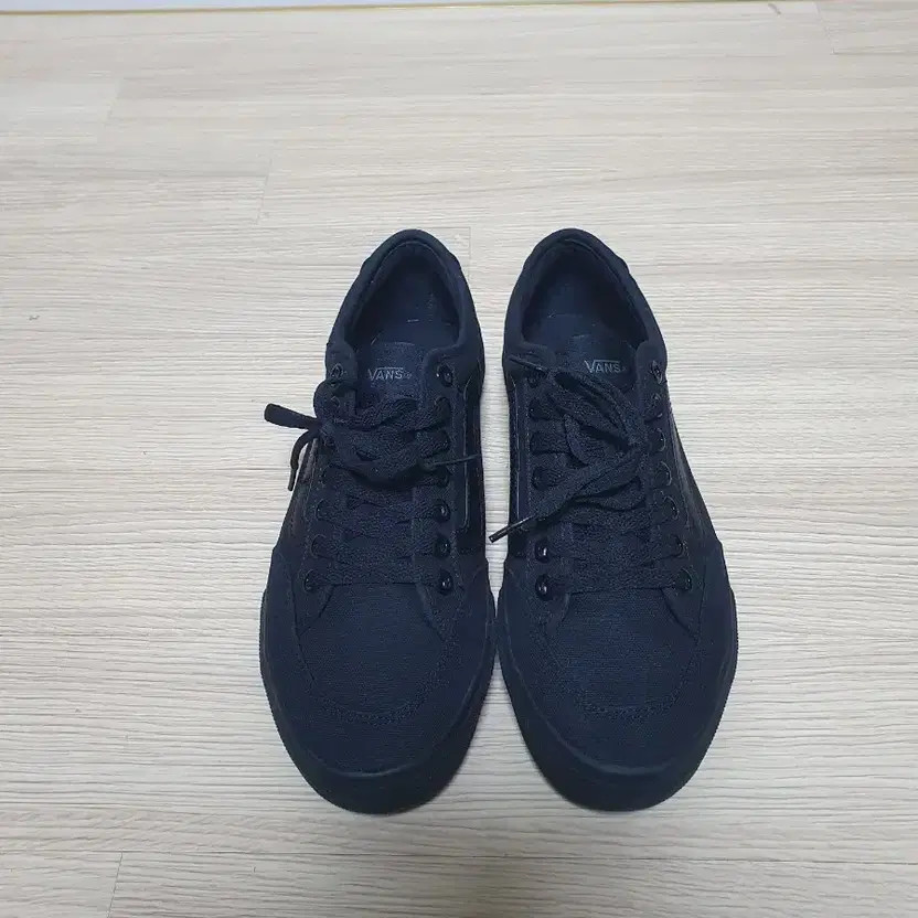 Vans Black Sneakers Size 260 Official