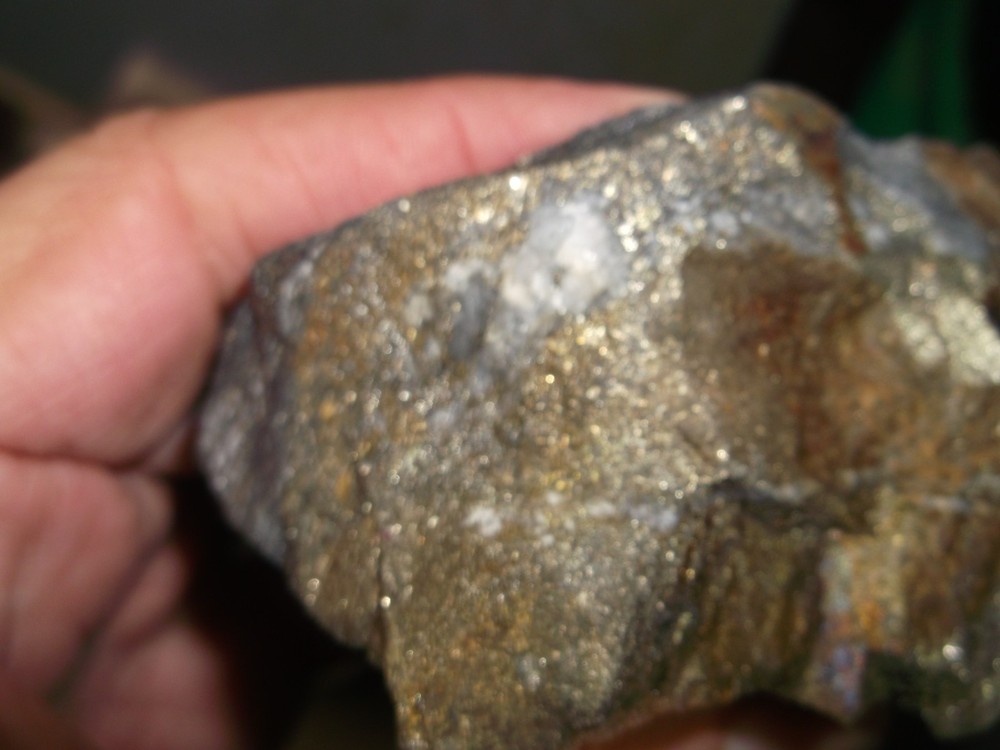 Gold, silver, copper, 910 grams samples ,ore high grade .