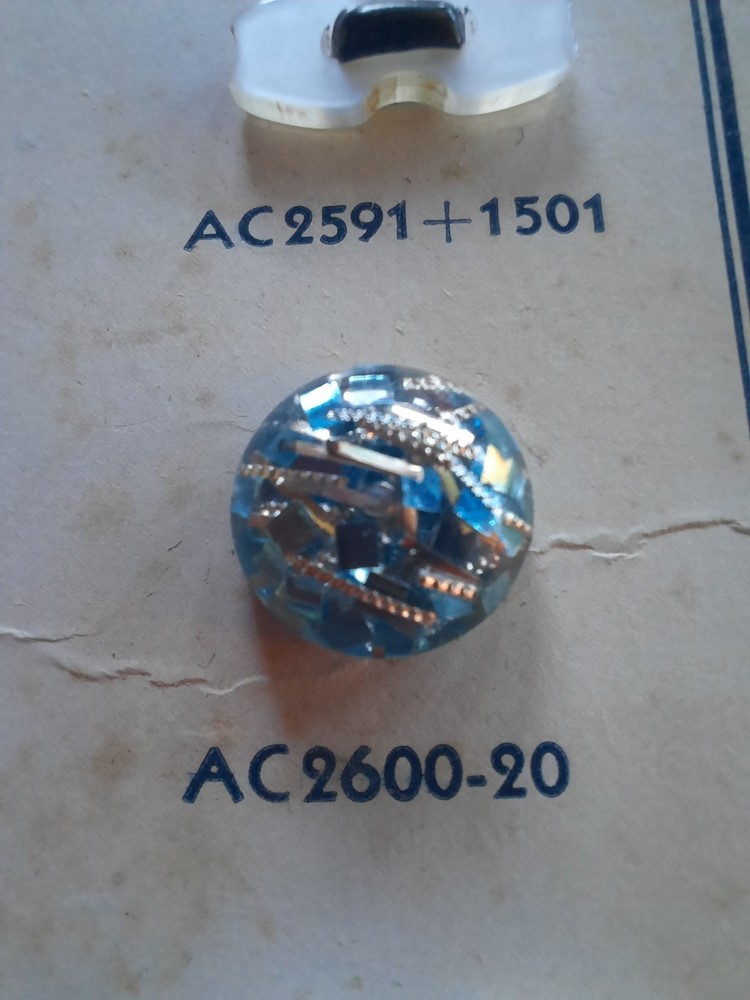 Vintage Buttons Plastic