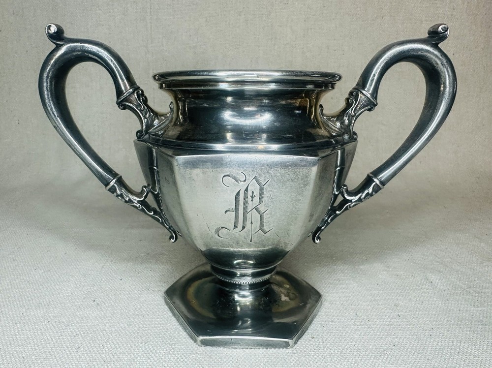 Poole Silver Co. Quadruple Plated Sugar Bowl #934 R Initial