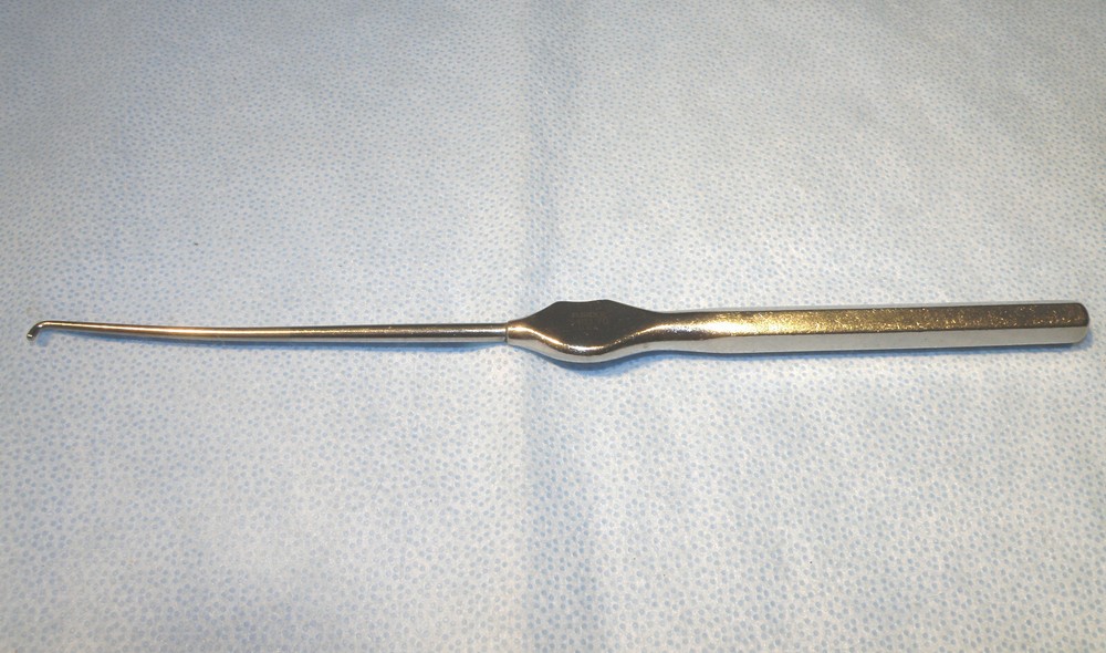 WOLF Arthroscopy muscle hook, 10cm long, model 8403.70