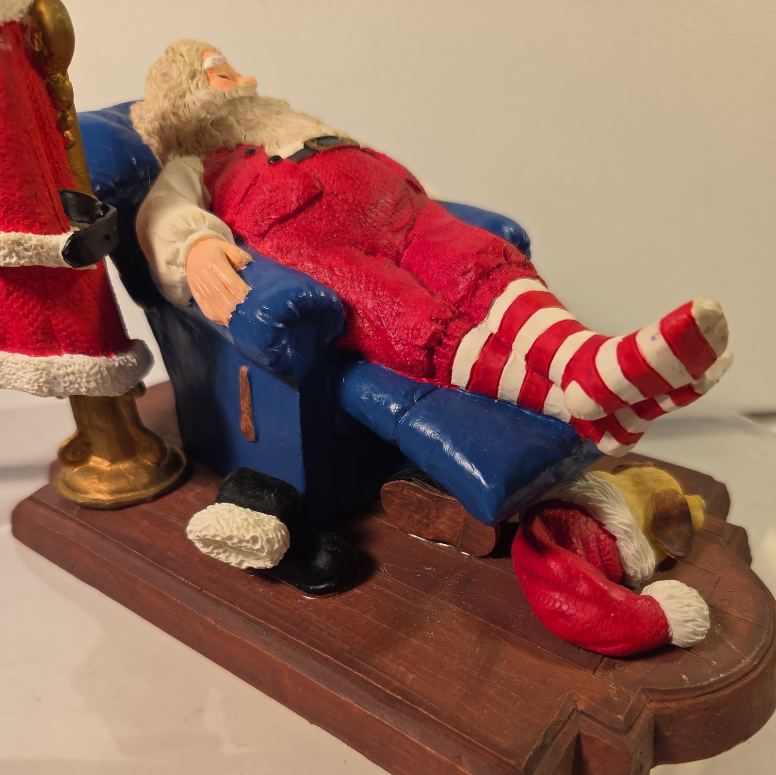 Christmas La-Z-Boy Santa Dog Sleeping Lazyboy Recliner 1994 Dec 26 Rare