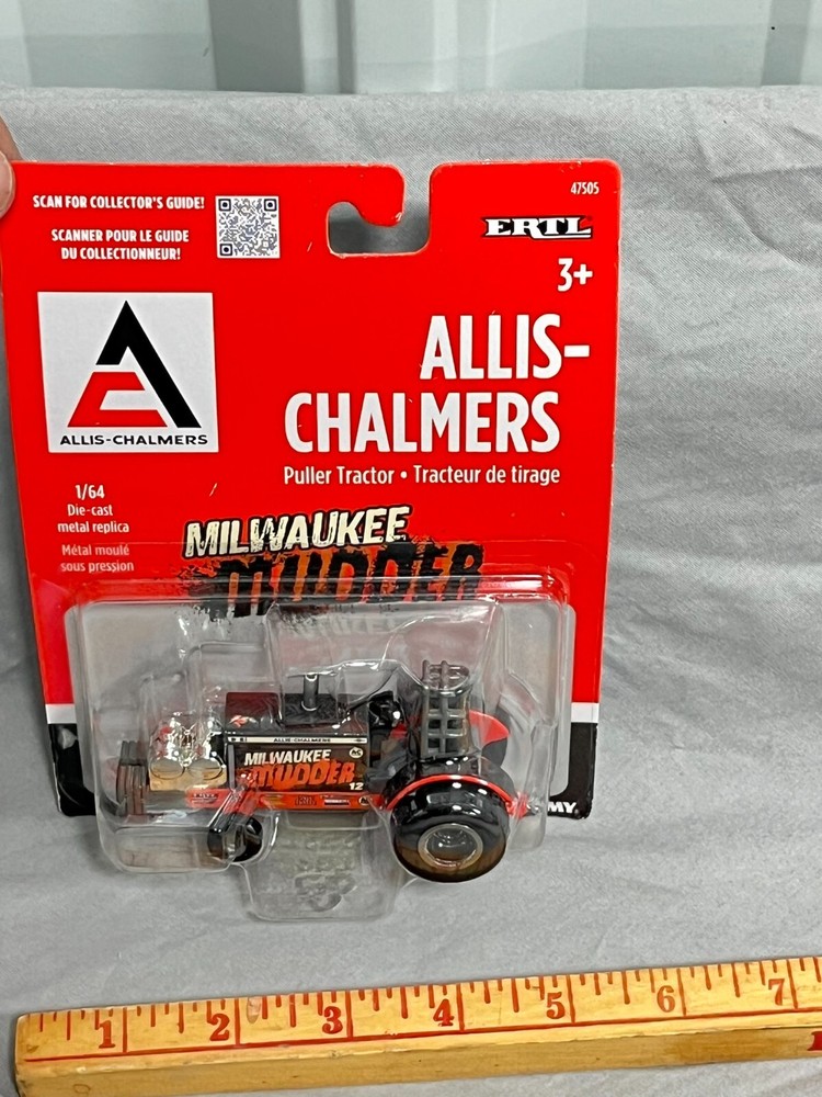 Allis Chalmer Milwaukee Mudder Pulling Tractor 47505 ERTL Chase Unit 1:64 Puller