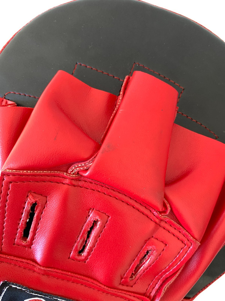Rhino Gear Hook & Jab Focus Pads Red Leather