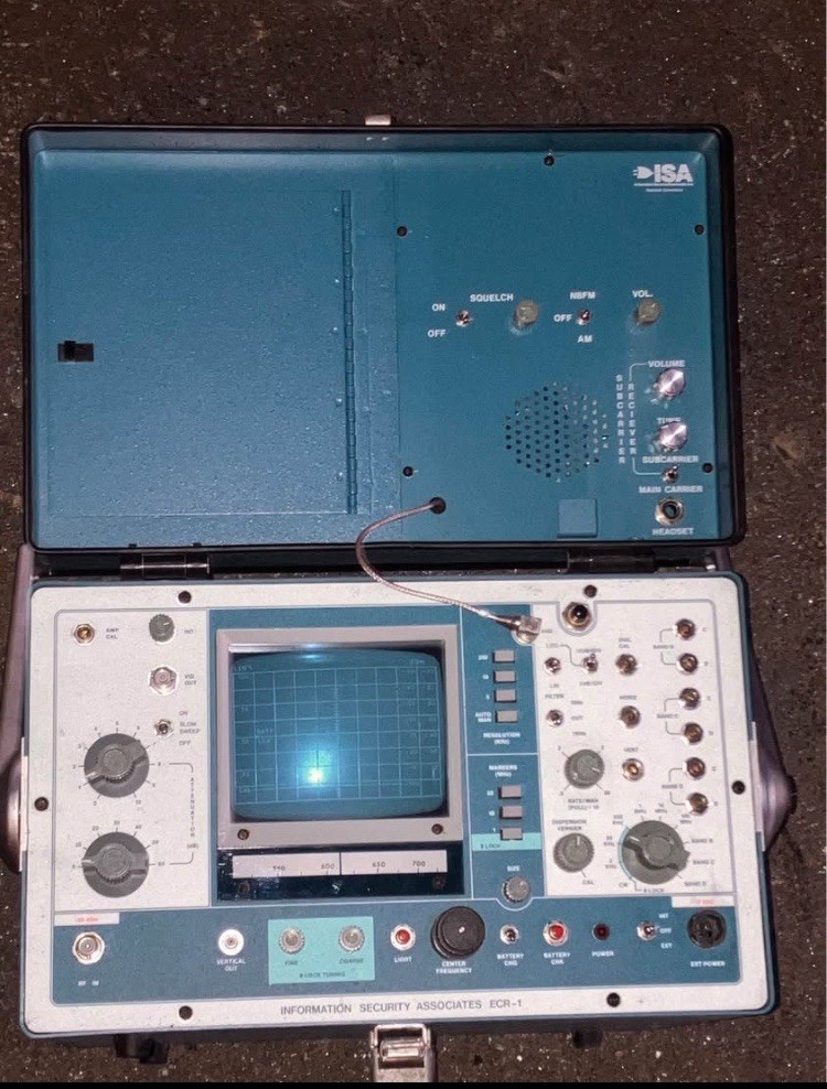 Bug detector counter surveillance device ECR-1 Information Security Associate