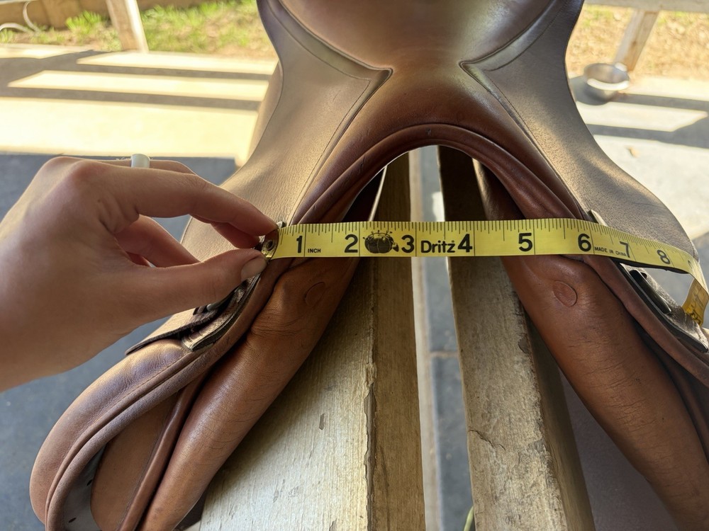 HDR Rivella Deep Jumping saddle, 17.5"