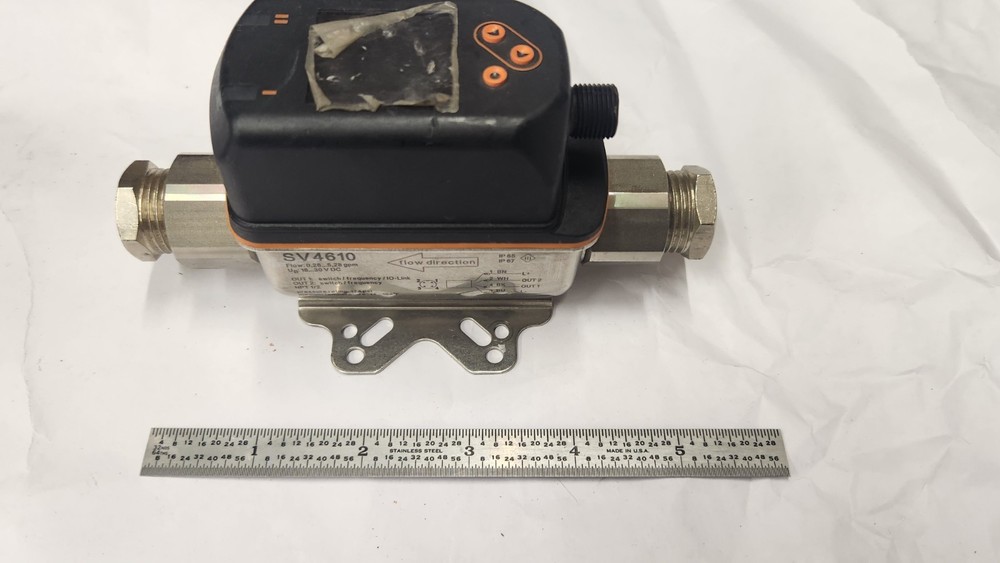 IFM SV4610 Vortex Flowmeter Sensor I/O Link Display & Bracket NEW SURPLUS