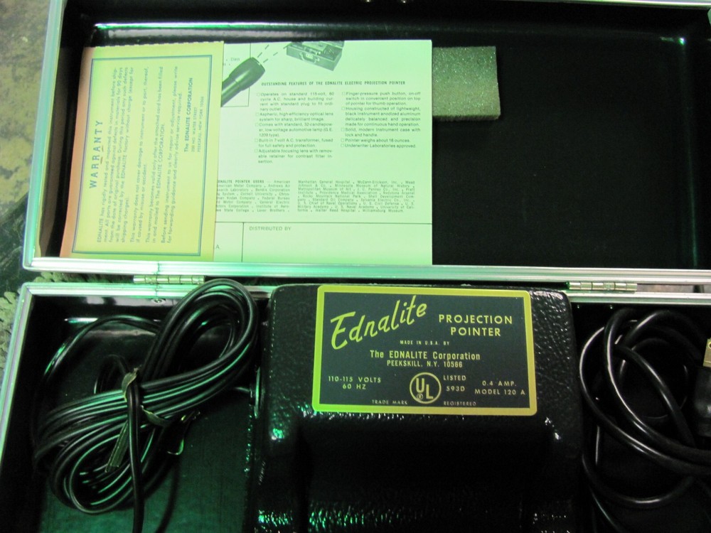 VINTAGE RARE EMPHASIZE POINT ENDALITE ELECTROC PROJECTION POINTER WITH PAPER NOS