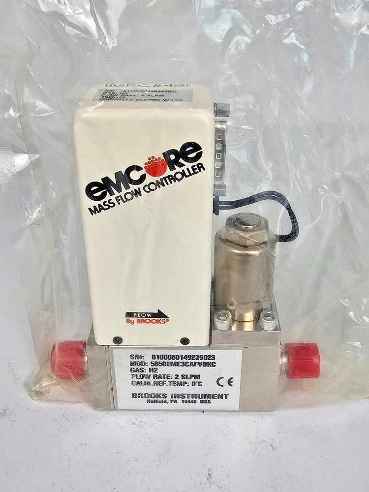 Brooks Instrument emcore mass flow controller 5850EME3CAFVBKC / H2  / 2 SLPM