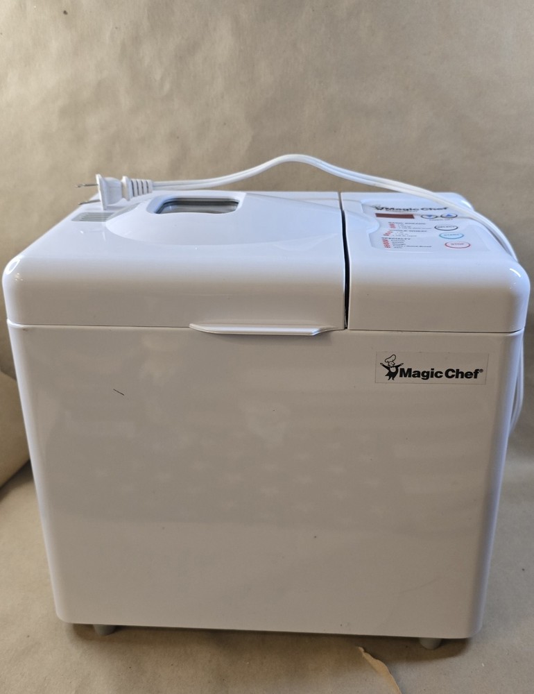 Magic Chef Bread Maker, model: ES1850