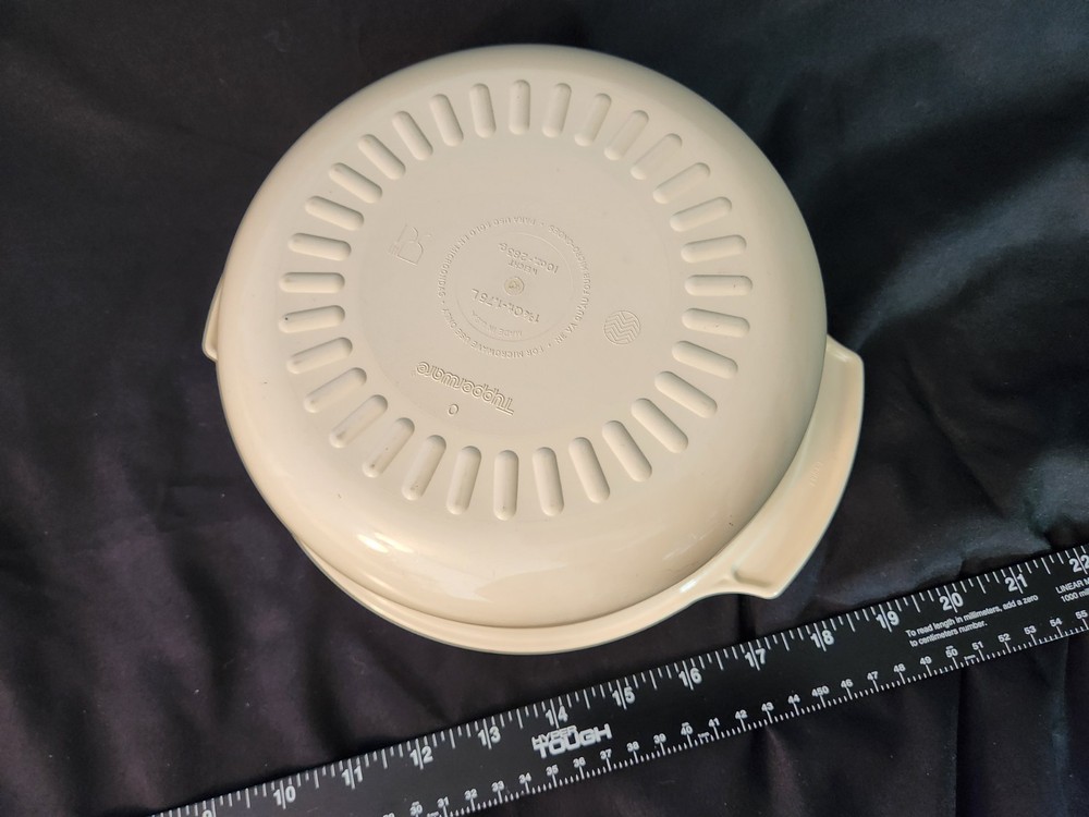 Tupperware 1 3/4 Qt Microwave Cookware Stackable Round Almond 2210A-1 Replacemen