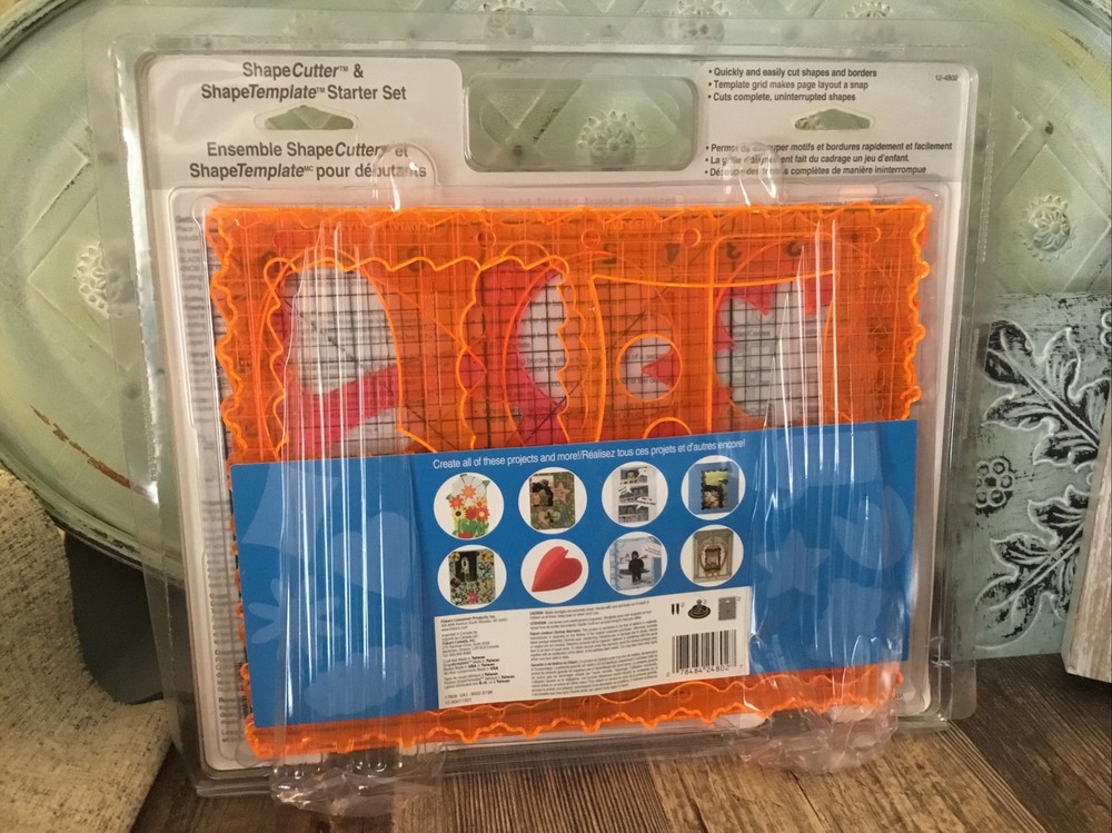 Fiskars: SHAPE CUTTER & TEMPLATE STARTER SET #4802 - Set 1 Stencils New/Unopened