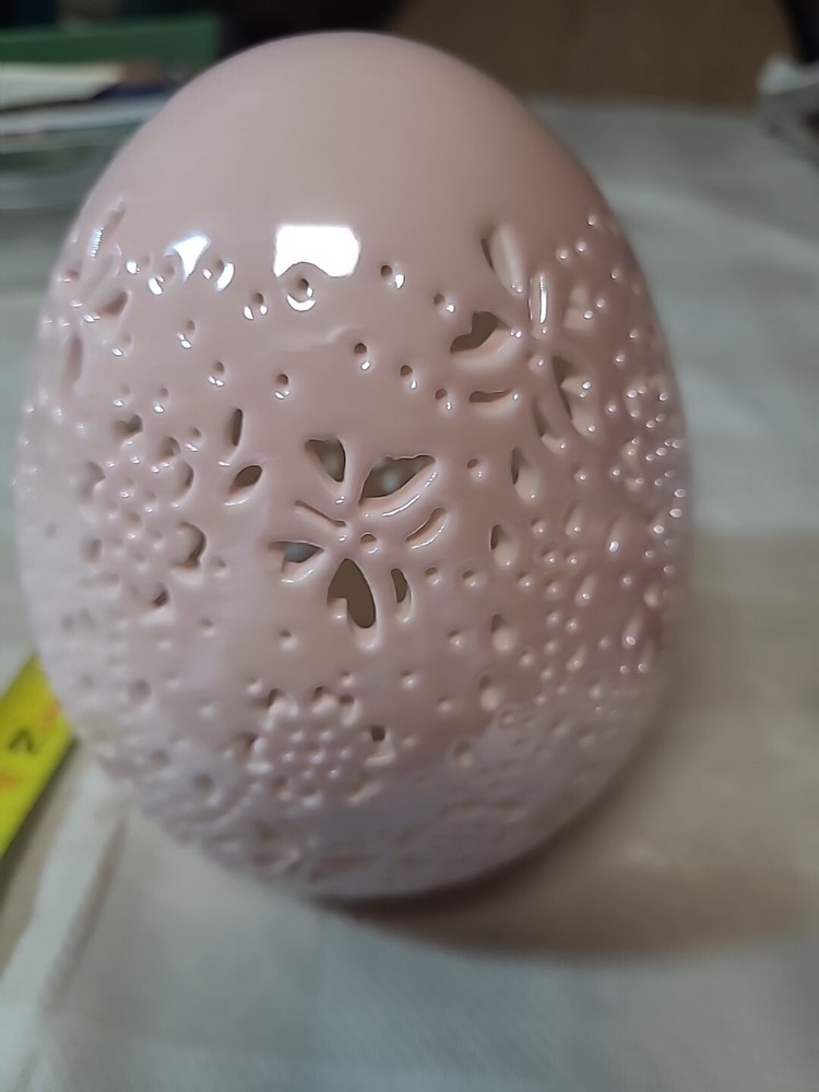 LIGHTED EGG PINK COLOR WITH JEWELS