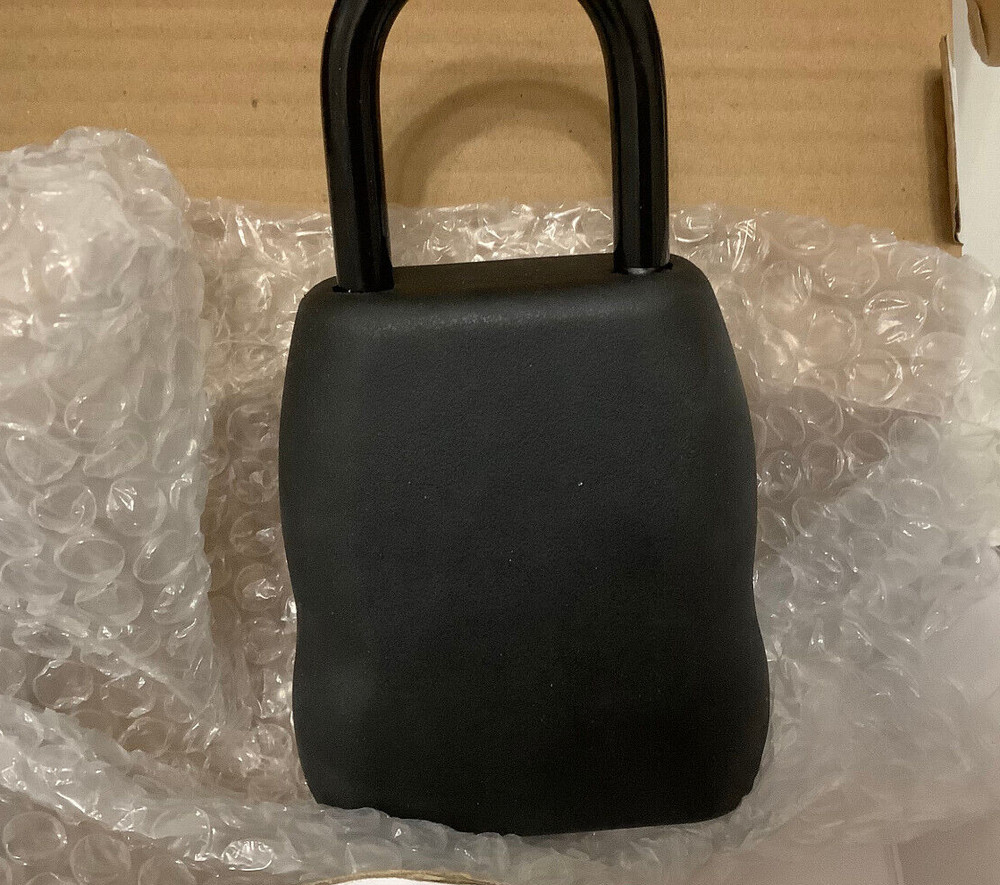 New Master Lock 5400EC 5 Key Capacity Portable Lock Box