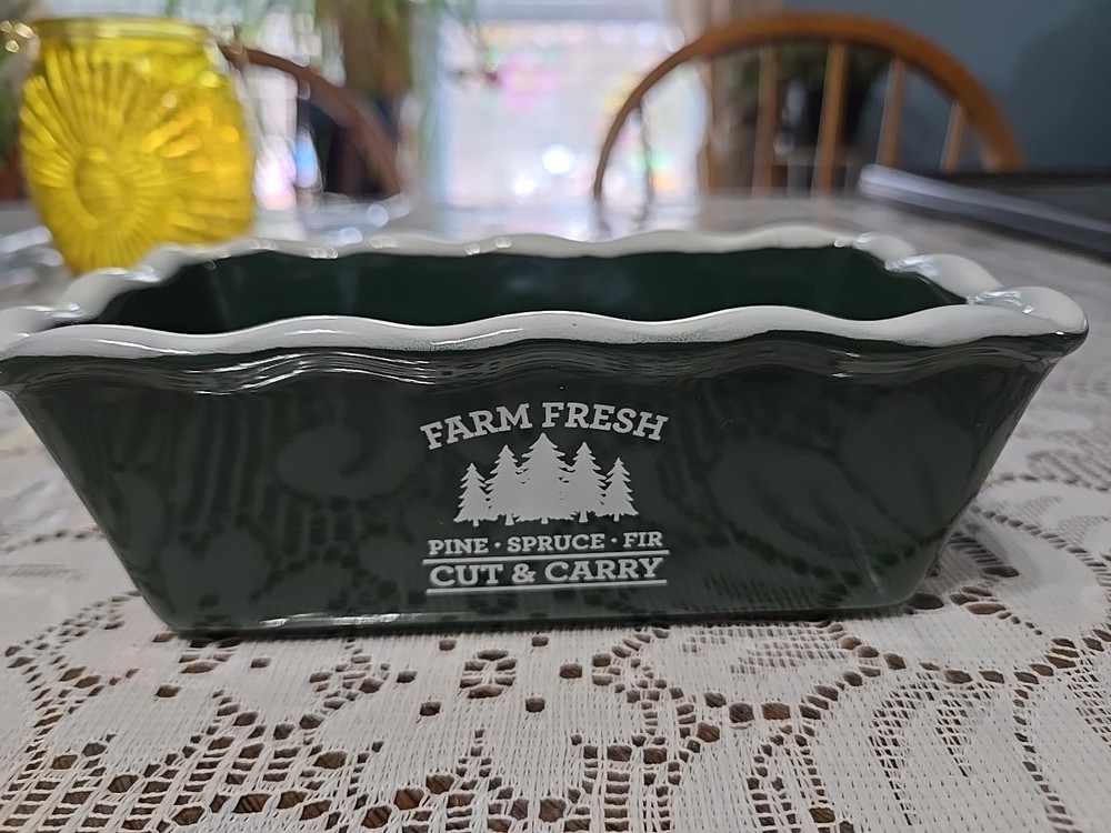 Nantucket Home Ceramic Mini Bread Loaf Pan EUC