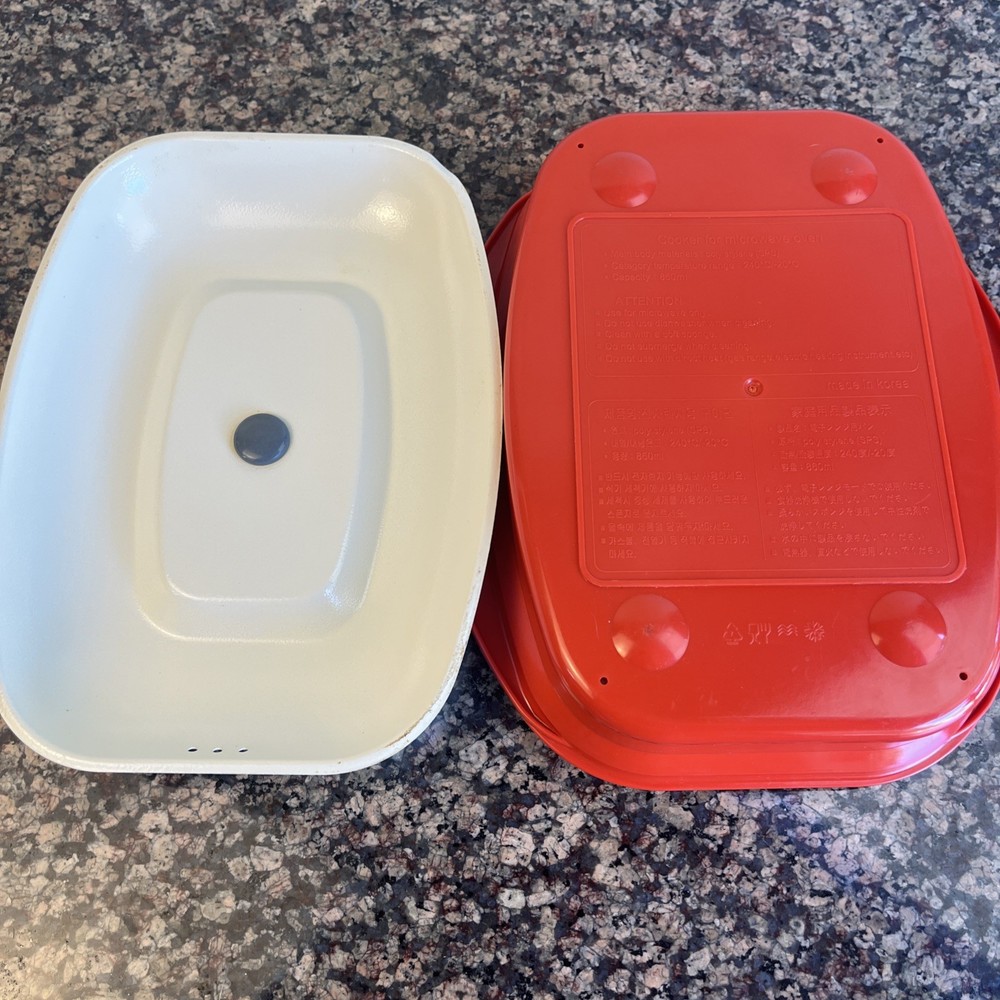 VTG RANGE MATE MICROWAVE GRILL pan steaks RED/WHITE RECTANGULAR covered dish