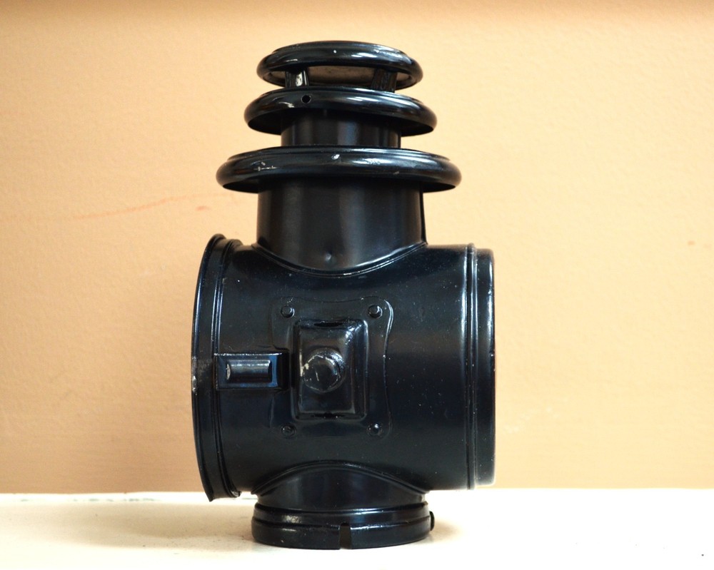 Antique Dietz Octo Driving lantern 1908. Missing Burner & Front Lens & Bracket.