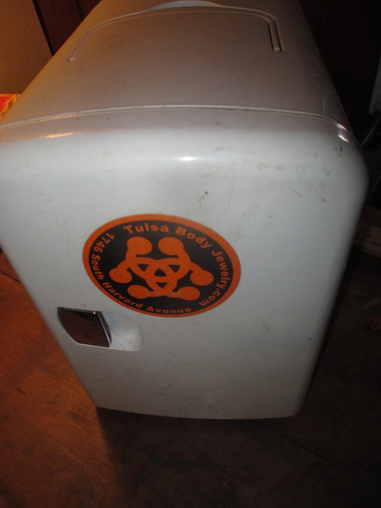 ly0204a mini cooler warmer