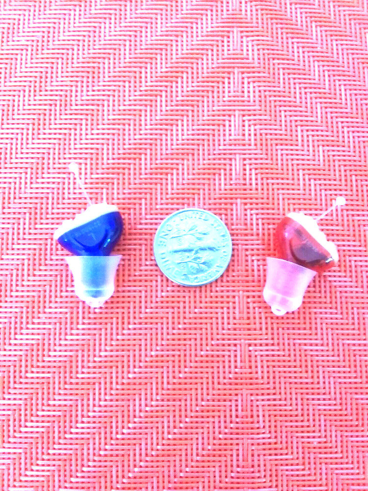 PAIR TINY IN EAR CIC DIGITAL HEARING AMPLIFIER 3 SMART PROGRAMS NO TEST