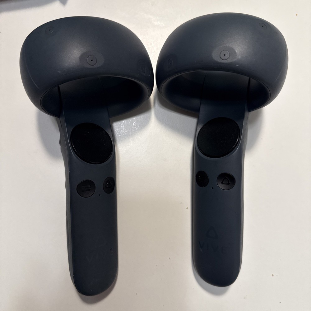 HTC VIVE Focus Plus Virtual Reality Controller (2Q6M200) Pair