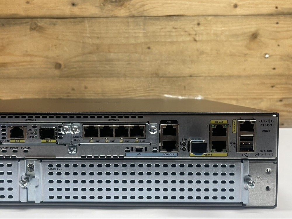 2900 Series Integrated Services Router CISCO2951 Cisco