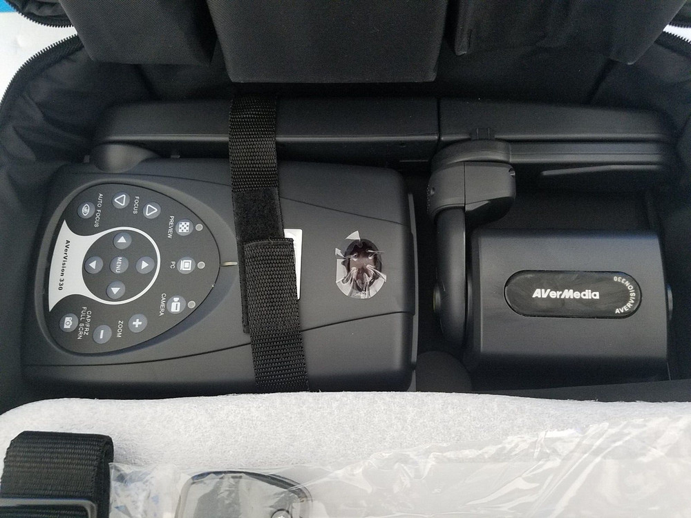 AVerMedia AVerVision 300 Portable Digital Document Camera Overhead Projector NEW